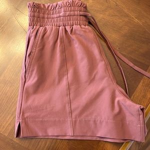 A & F high waisted traveler shorts